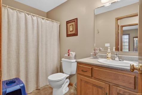 221 Ballenshire Lane Kendallville IN 46755
