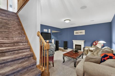 221 Ballenshire Lane Kendallville IN 46755