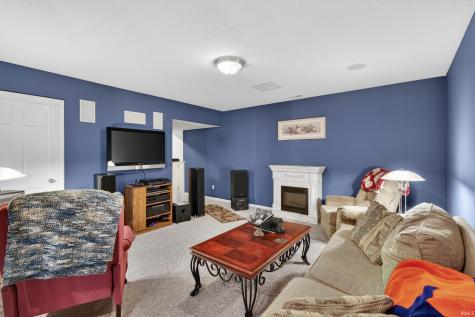 221 Ballenshire Lane Kendallville IN 46755