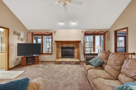 221 Ballenshire Lane Kendallville IN 46755