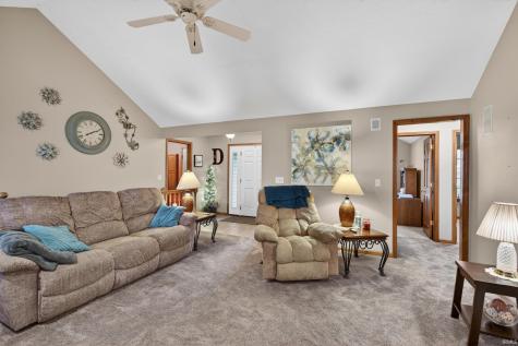 221 Ballenshire Lane Kendallville IN 46755
