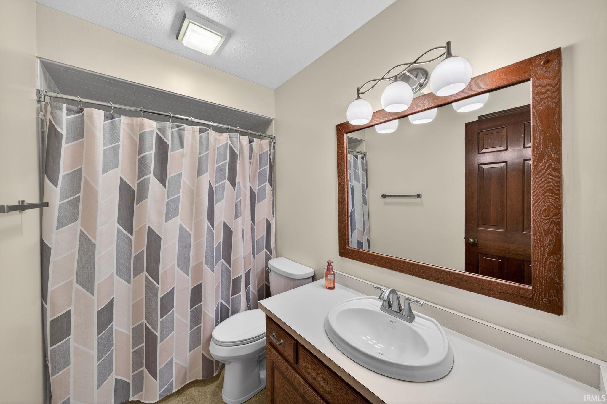54459 Hunters Court Elkhart IN 46514