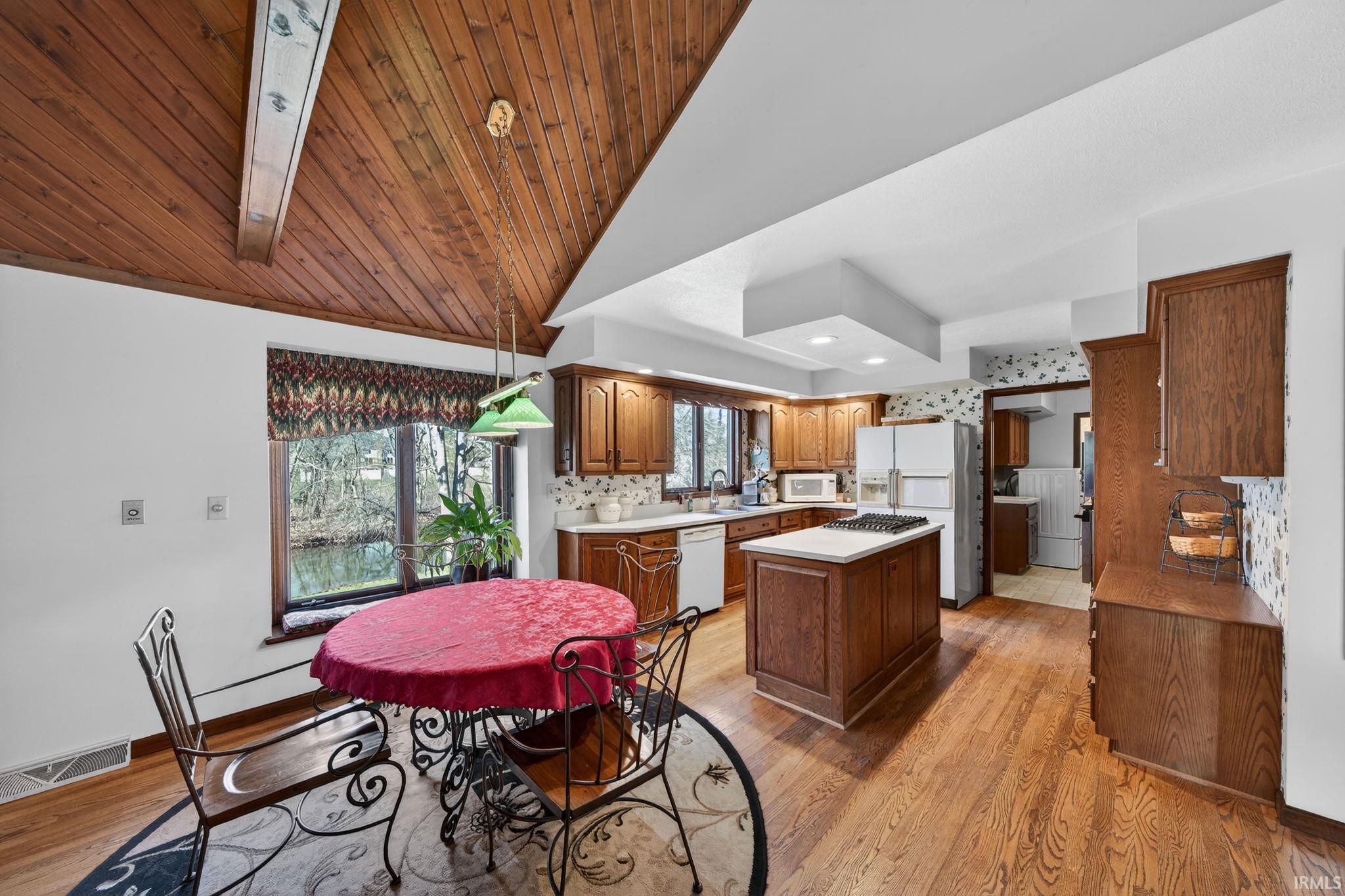 54459 Hunters Court Elkhart IN 46514