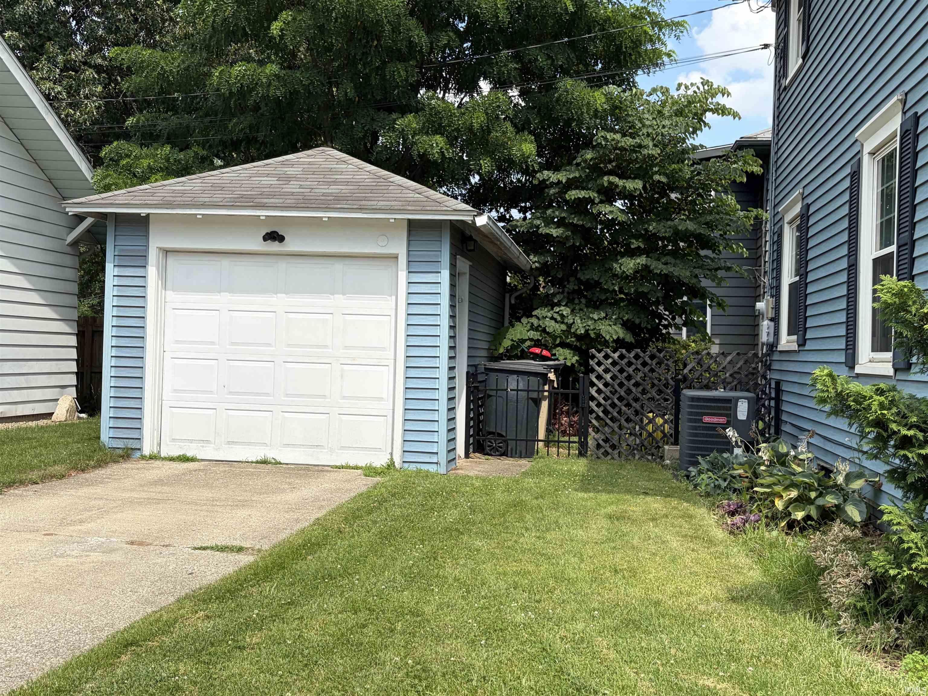 302 Walsh Street South Bend IN 46617
