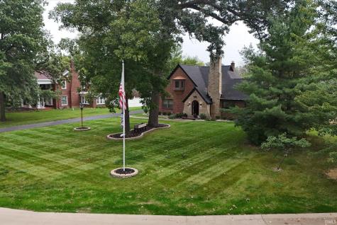 3812 Kirkwood Drive Fort Wayne IN 46805
