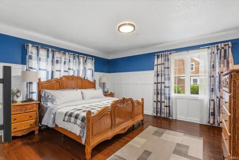 3812 Kirkwood Drive Fort Wayne IN 46805