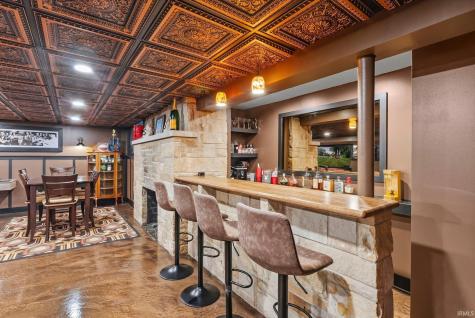 3812 Kirkwood Drive Fort Wayne IN 46805