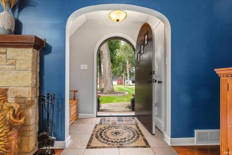 3812 Kirkwood Drive Fort Wayne IN 46805