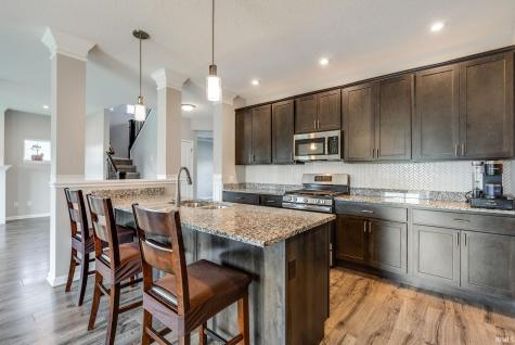 929 Meravi Cove Fort Wayne IN 46818
