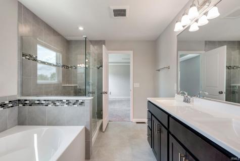 929 Meravi Cove Fort Wayne IN 46818