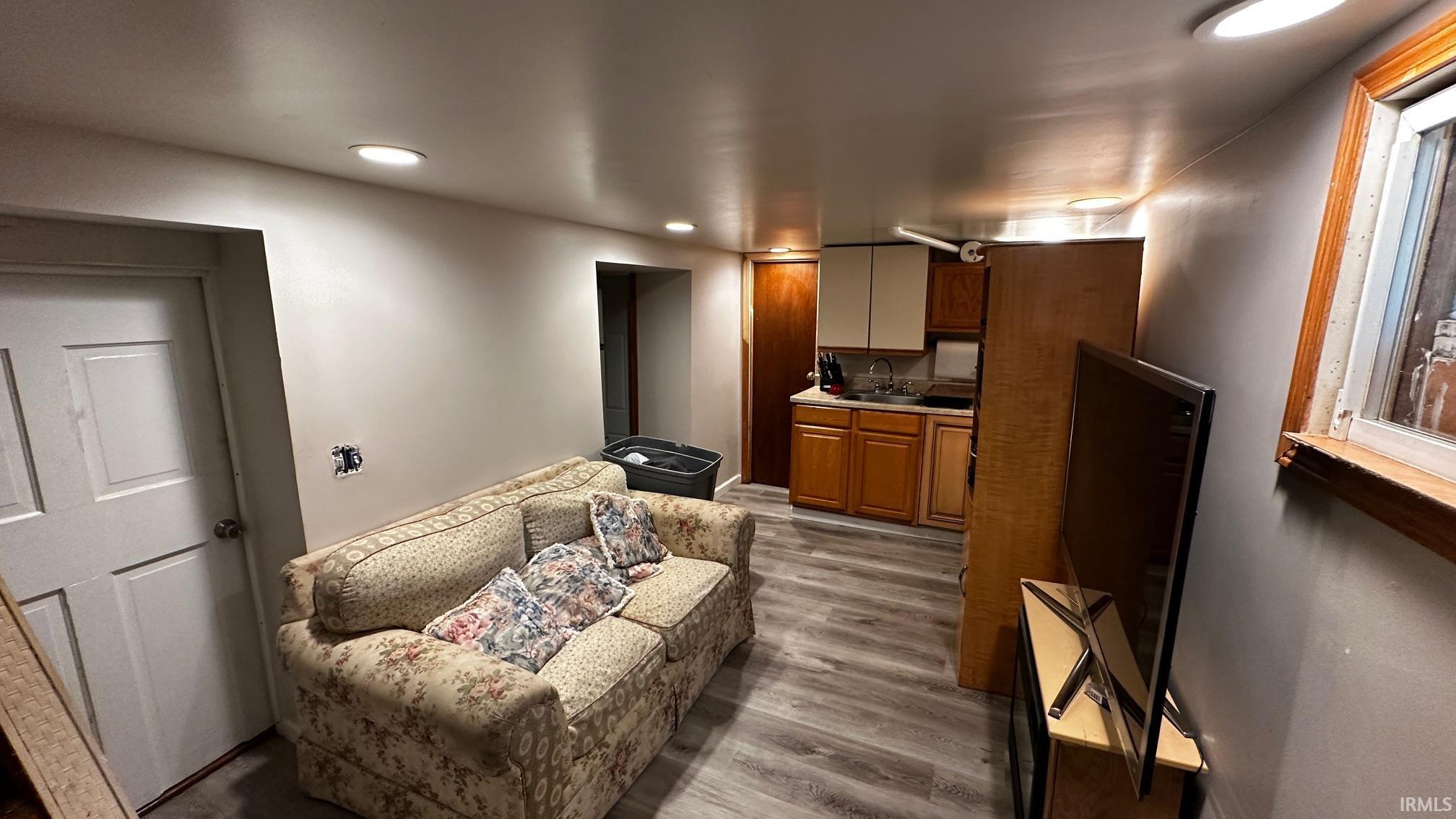 1809 Elwood Avenue South Bend IN 46628