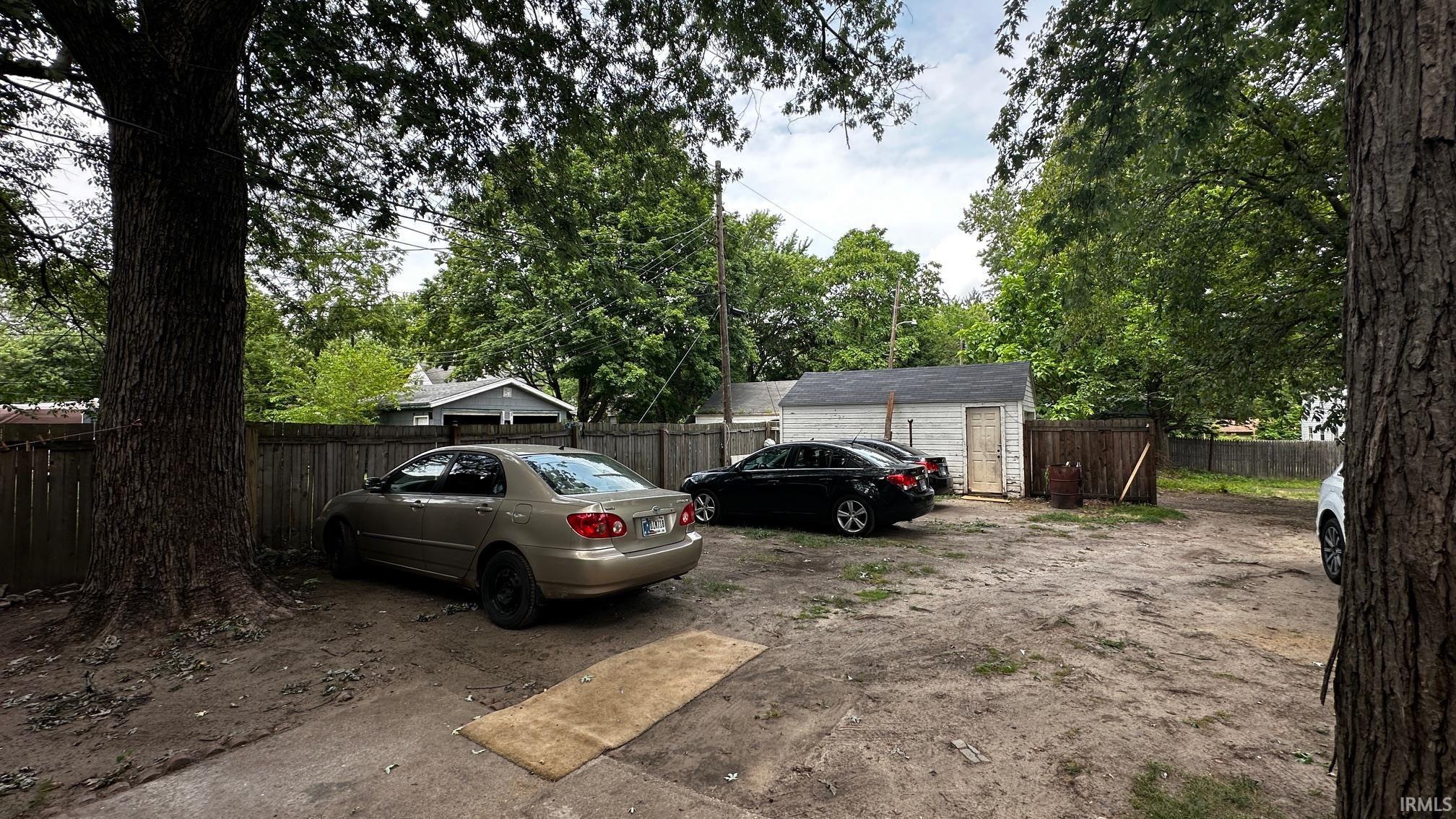 1809 Elwood Avenue South Bend IN 46628