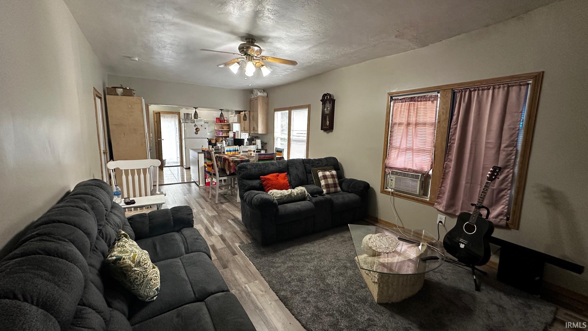 1809 Elwood Avenue South Bend IN 46628