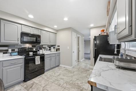 3331 Kirkfield Drive Fort Wayne IN 46815