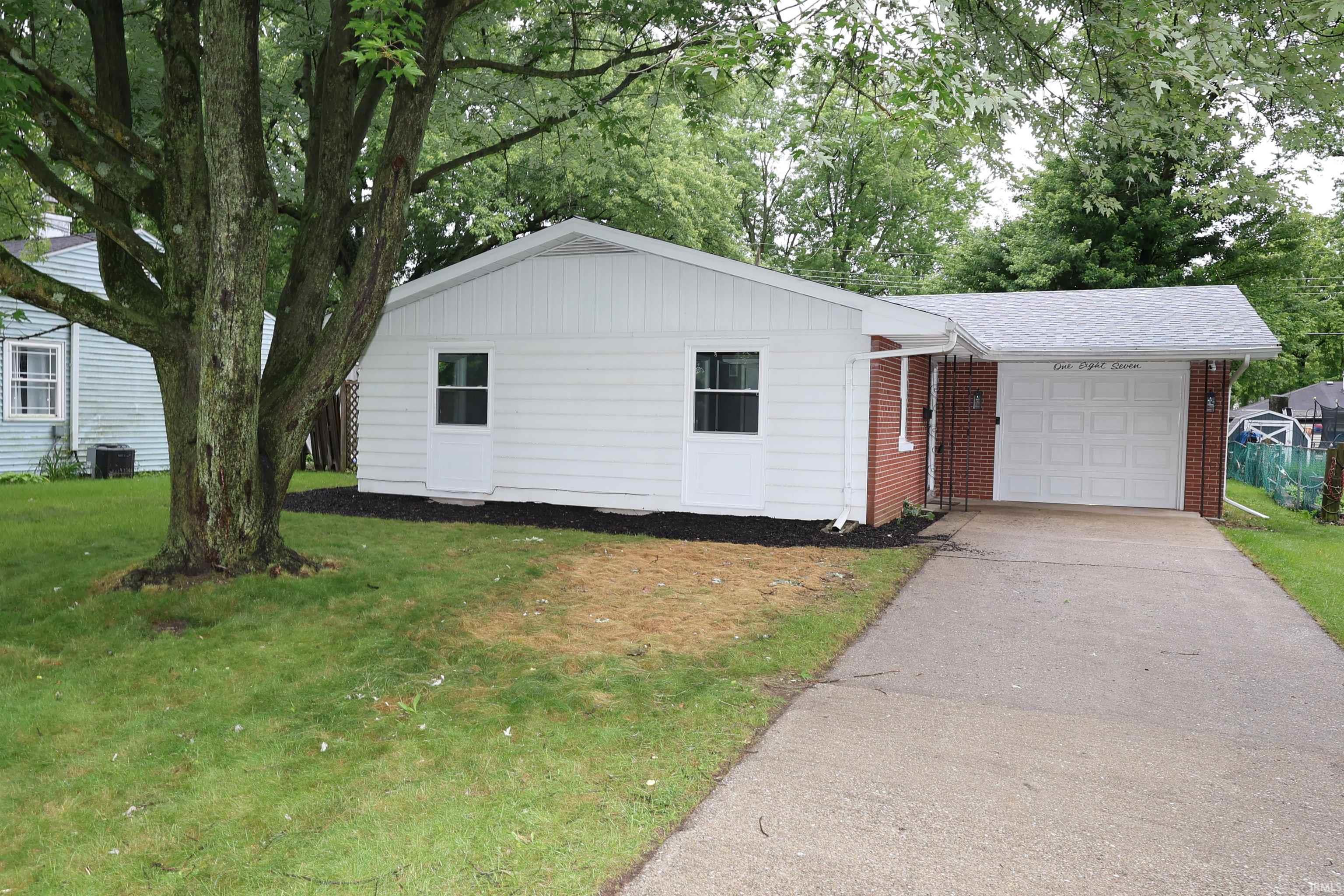 187 St Clair Avenue Elkhart IN 46516