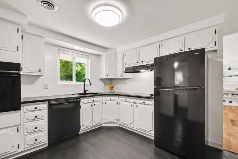 52666 Highland Drive South Bend IN 46635