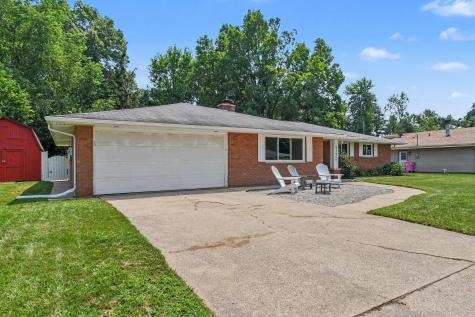 52666 Highland Drive South Bend IN 46635