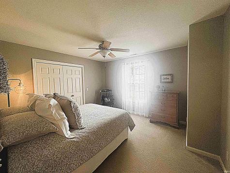 14 Cobblestone Boulevard Gas City IN 46933