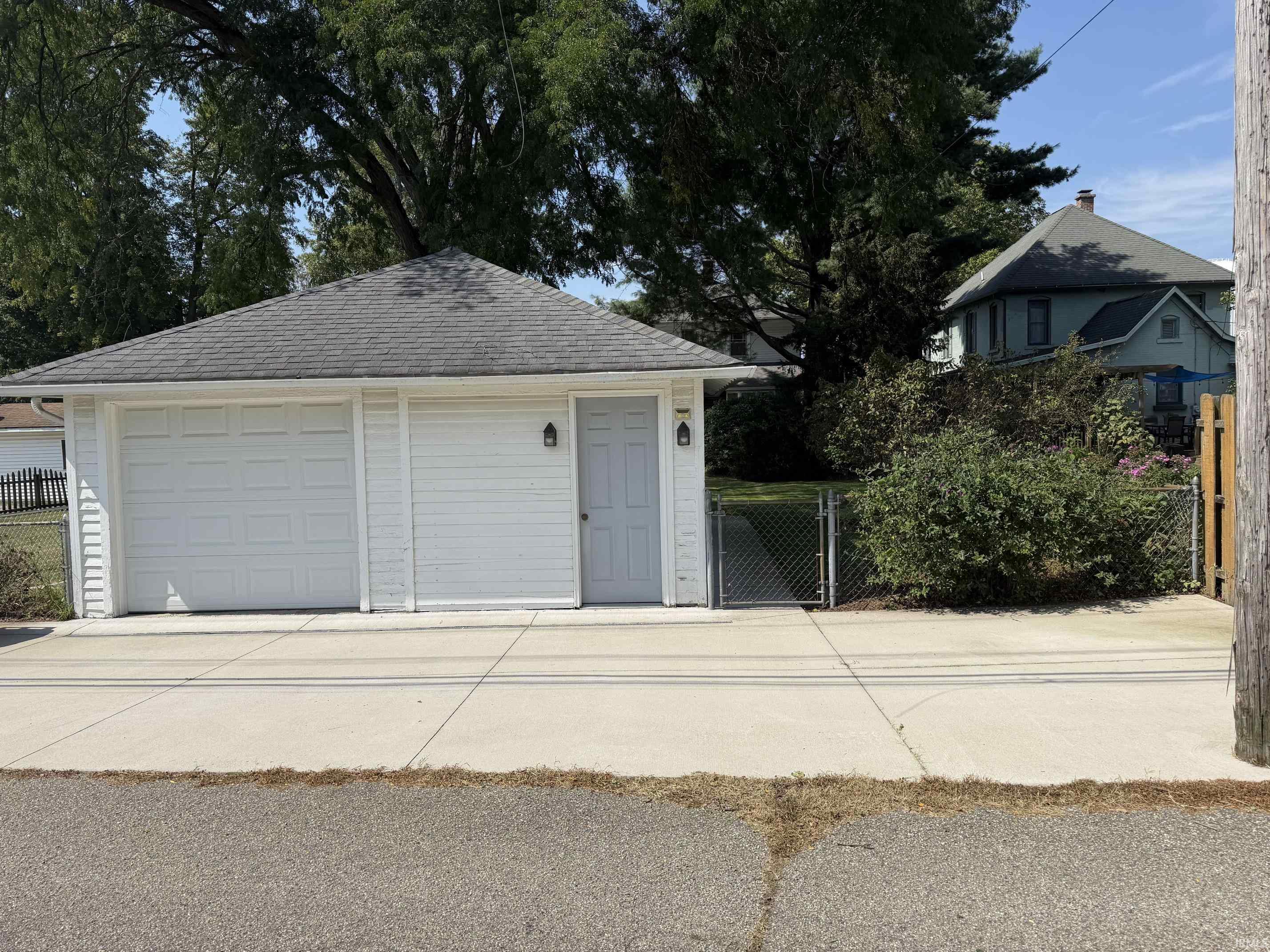 1218 N Michigan Street Plymouth IN 46563