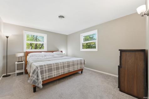 4110 Thorton Drive Fort Wayne IN 46815
