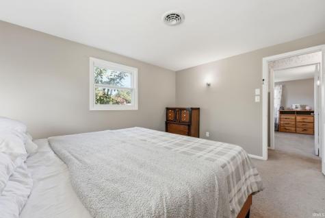4110 Thorton Drive Fort Wayne IN 46815