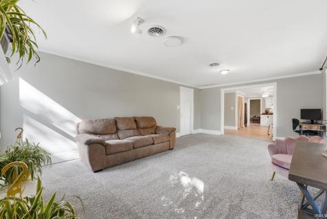 4110 Thorton Drive Fort Wayne IN 46815