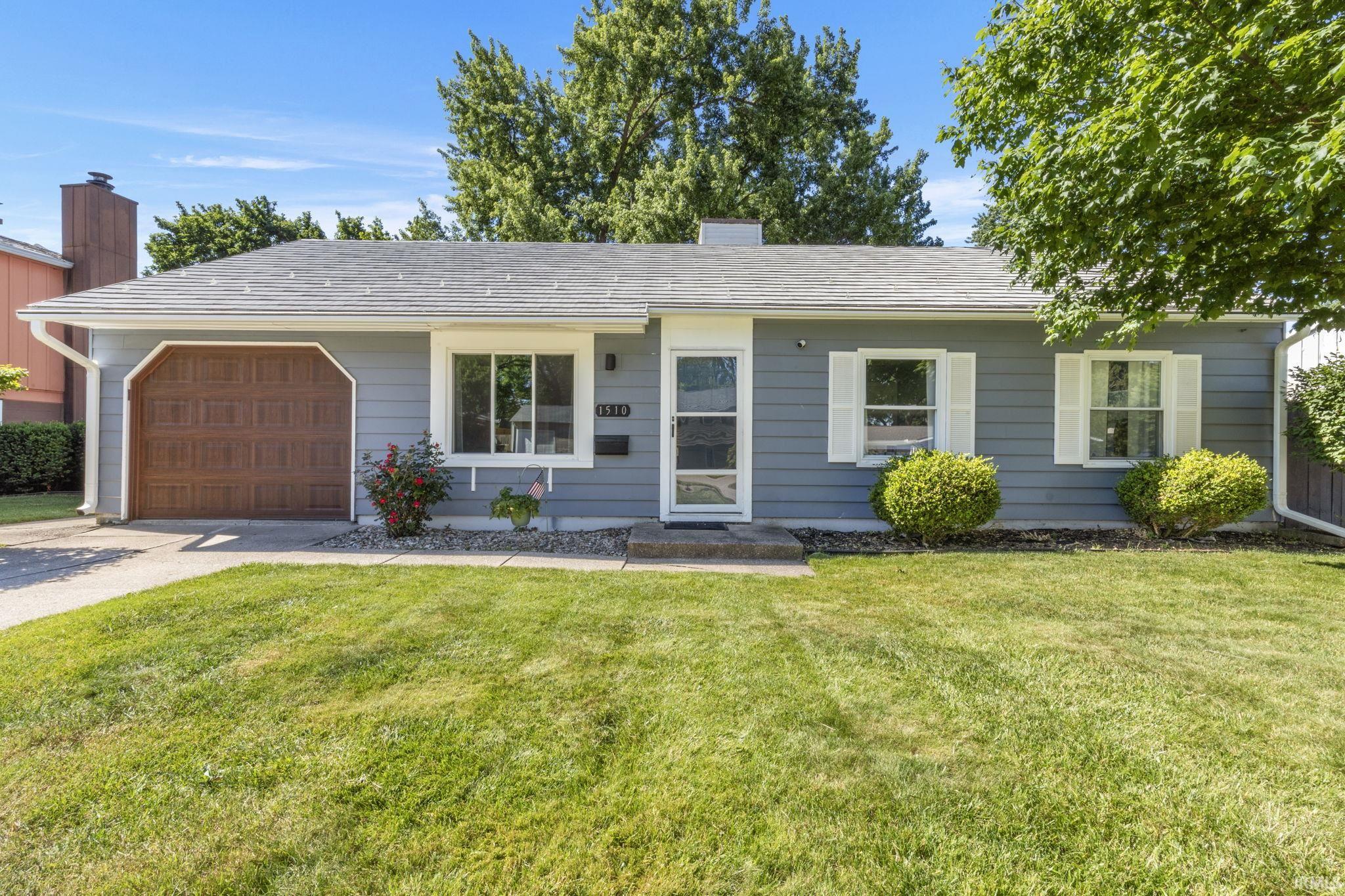 1510 Glenlake Drive South Bend IN 46614