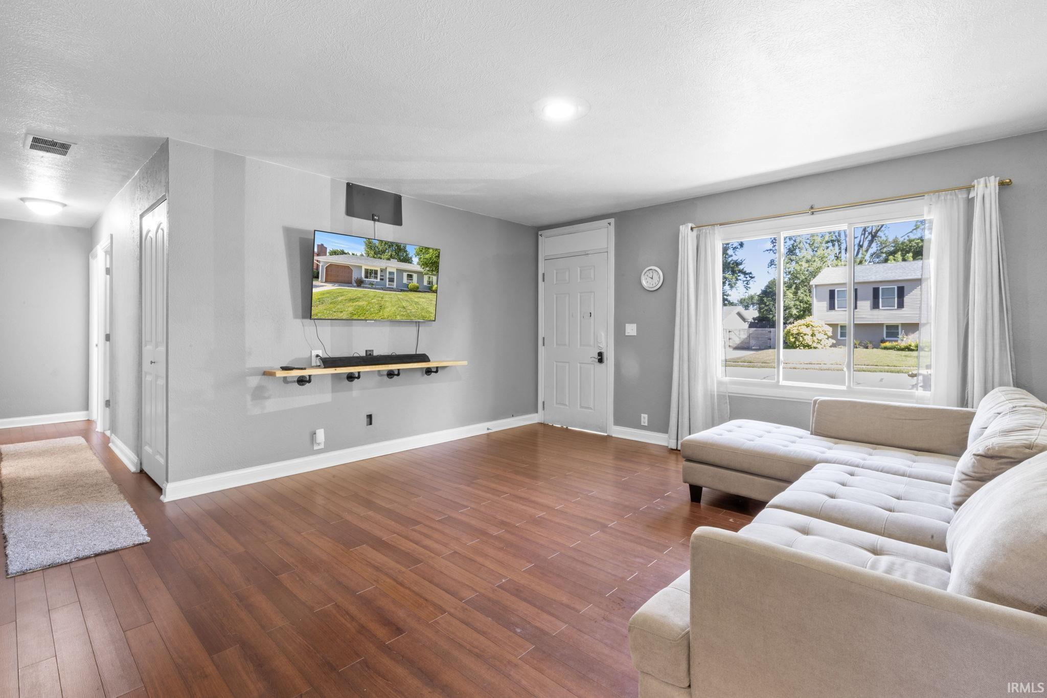 1510 Glenlake Drive South Bend IN 46614