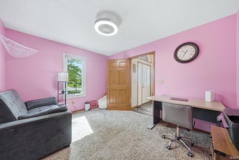 2204 Cedarwood Way Fort Wayne IN 46804