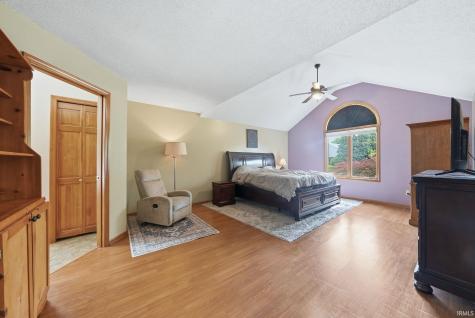 2204 Cedarwood Way Fort Wayne IN 46804