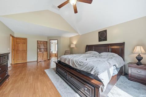 2204 Cedarwood Way Fort Wayne IN 46804