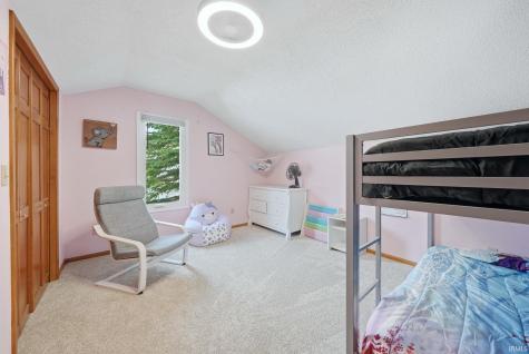 2204 Cedarwood Way Fort Wayne IN 46804