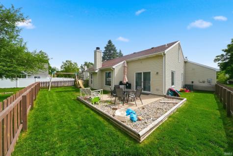 2204 Cedarwood Way Fort Wayne IN 46804
