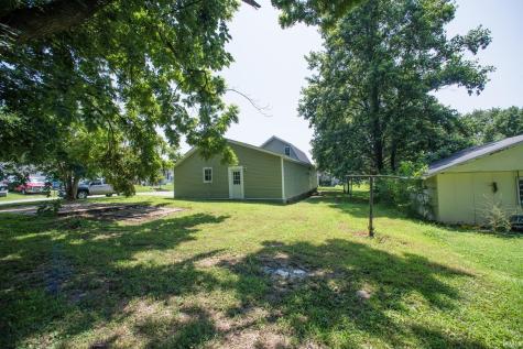 504 W 6th Street Bicknell IN 47512