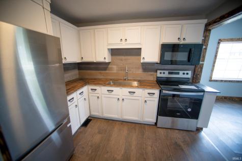 504 W 6th Street Bicknell IN 47512