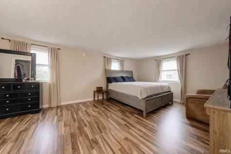 525 W Mill Road Evansville IN 47710