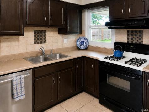 525 W Mill Road Evansville IN 47710