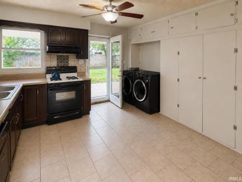 525 W Mill Road Evansville IN 47710