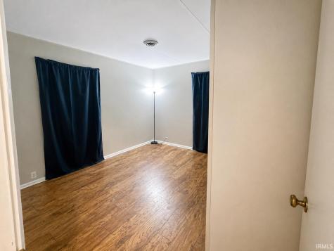 525 W Mill Road Evansville IN 47710