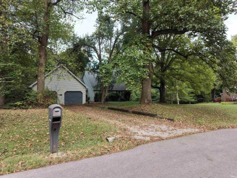 11124 Bayer Court Evansville IN 47712