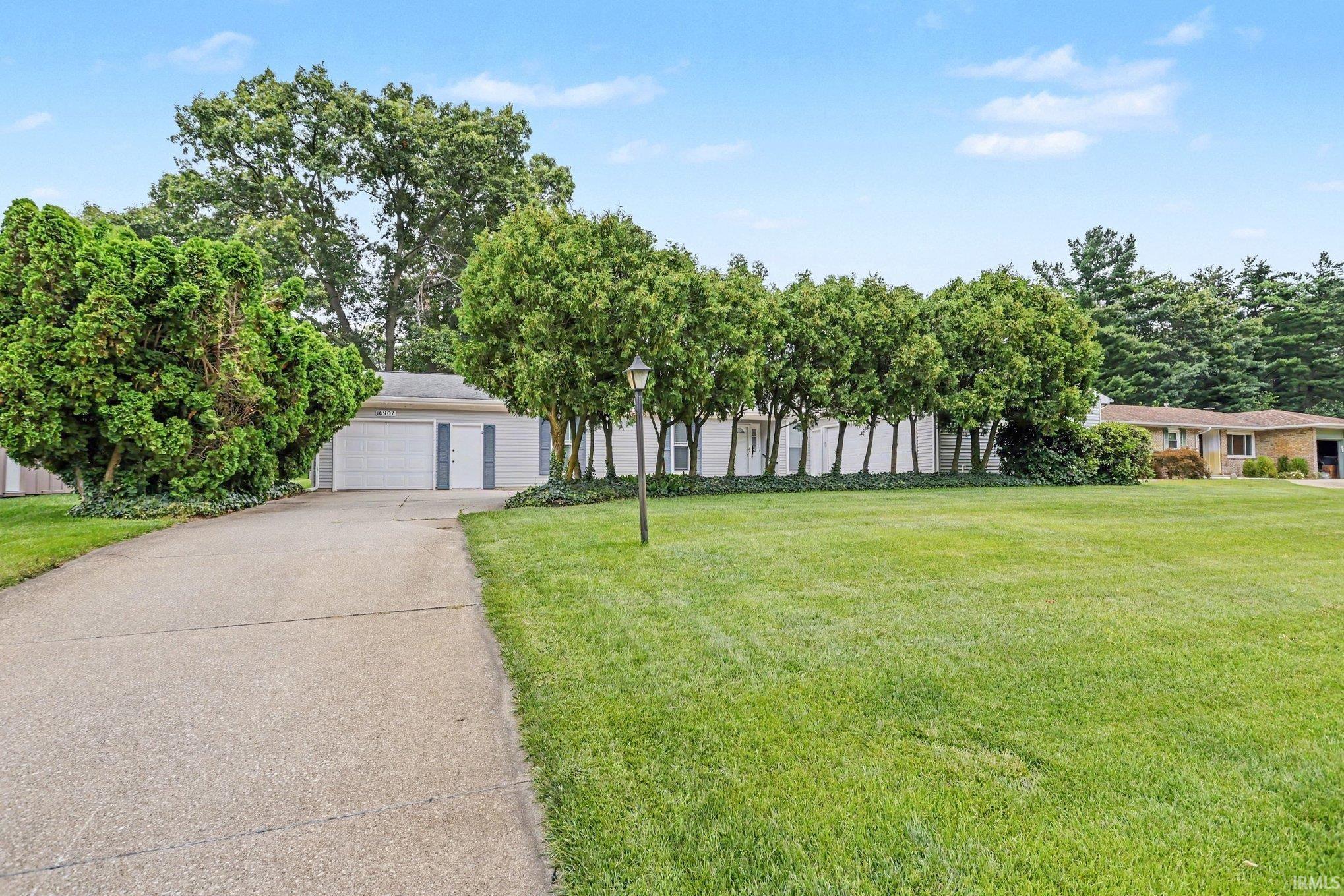 16907 Colony Drive South Bend IN 46635