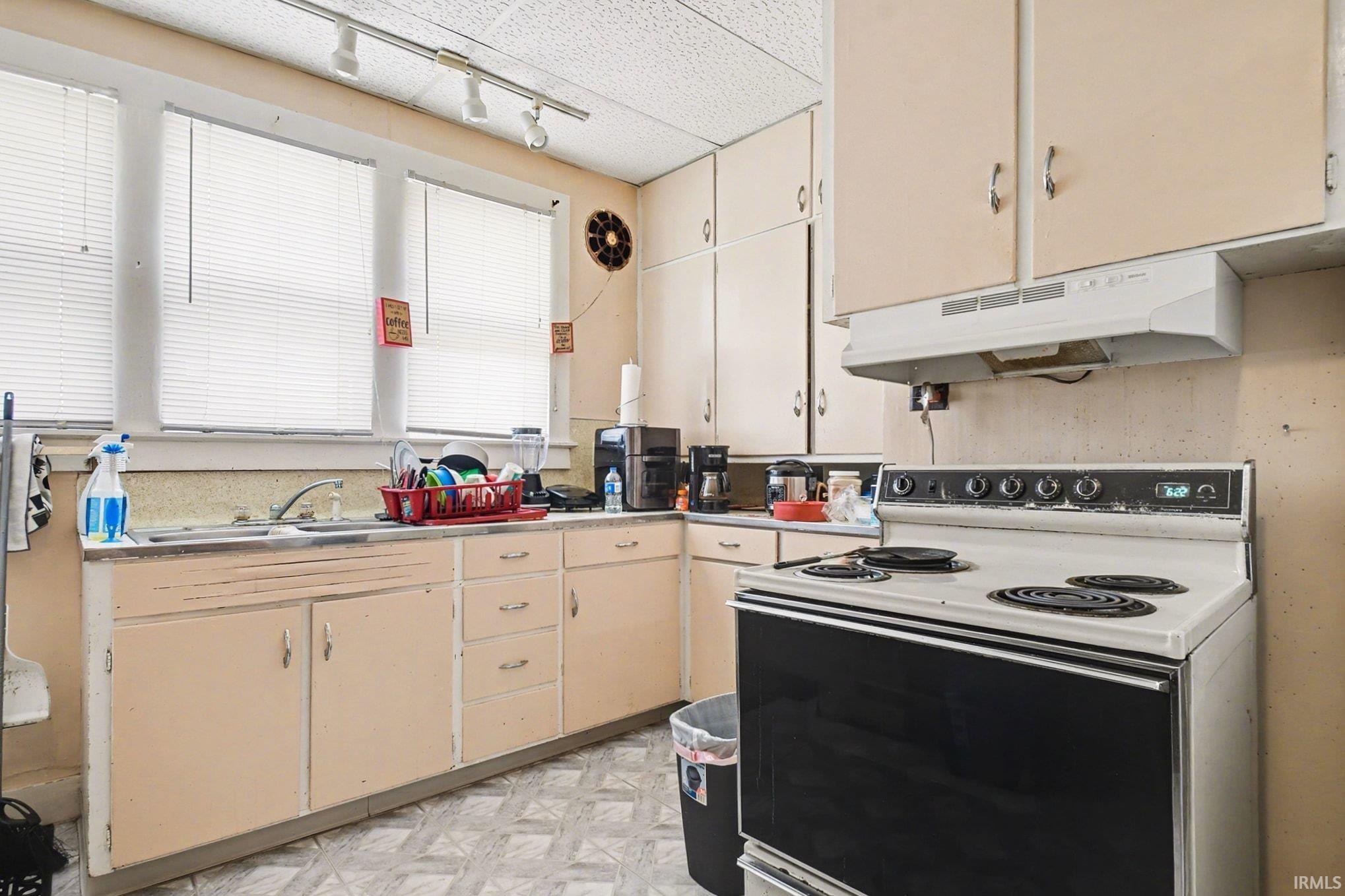 313 S 7th Street Goshen IN 46528