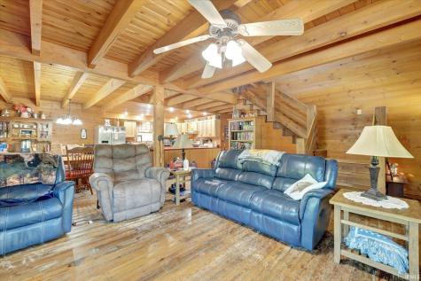 1320 Peerless Road Bedford IN 47421