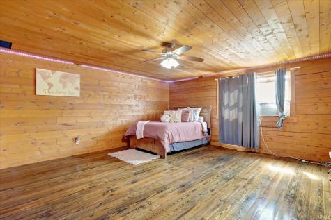 1320 Peerless Road Bedford IN 47421