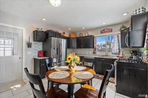 336 N Chauncey Street Columbia City IN 46725