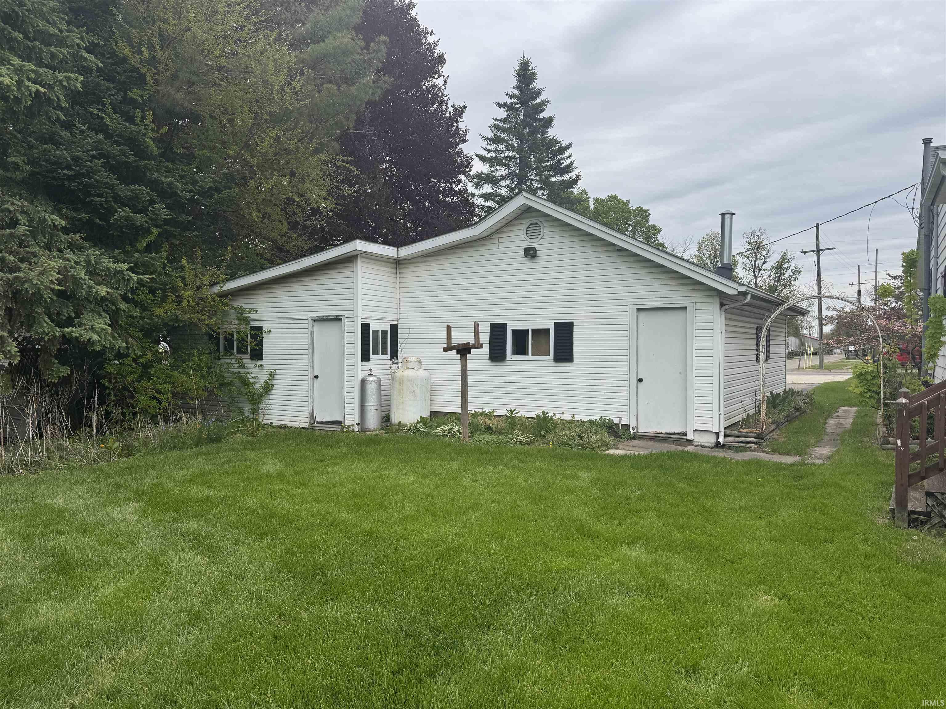 416 S Poplar Street Lagrange IN 46761