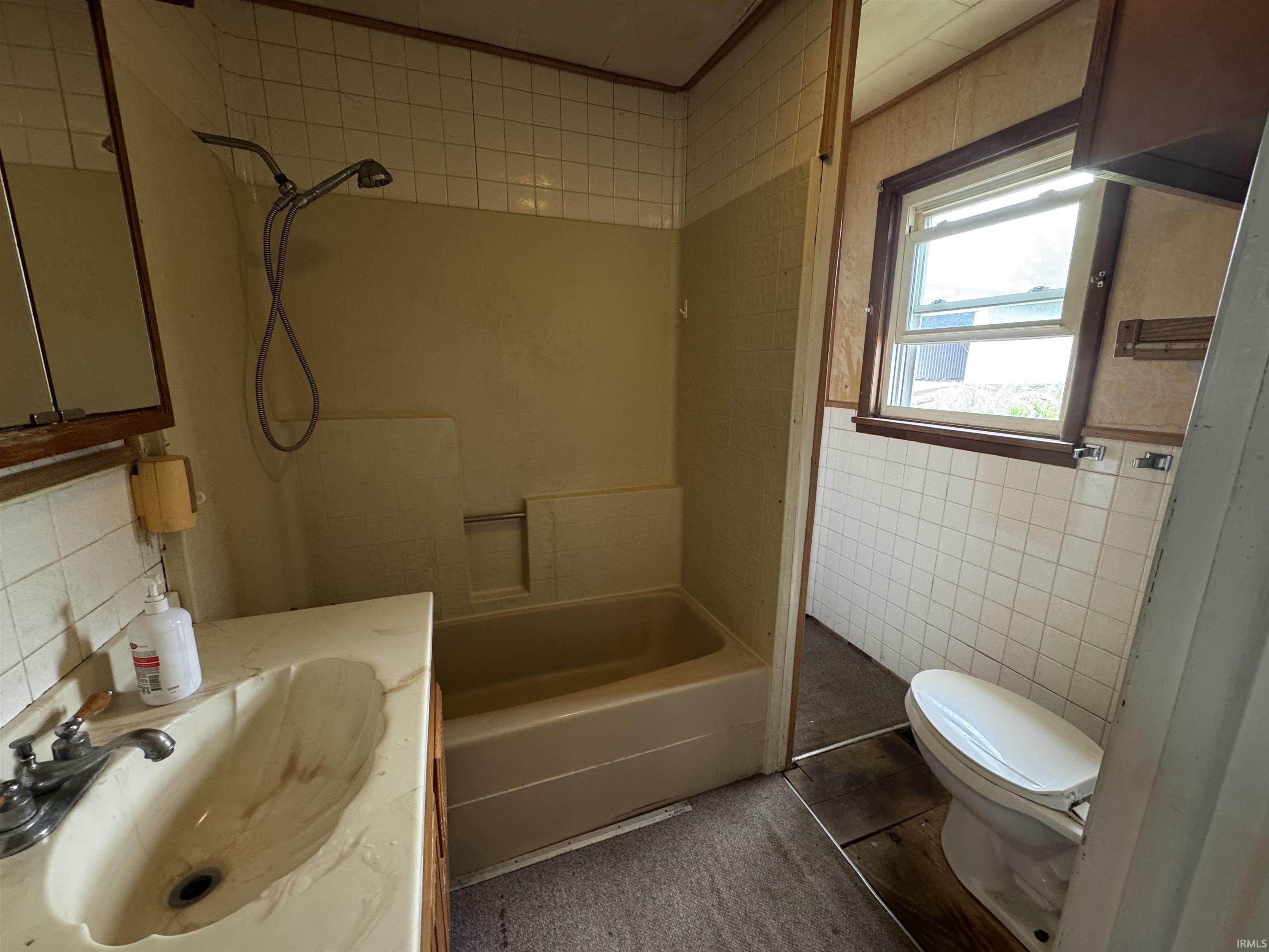 416 S Poplar Street Lagrange IN 46761