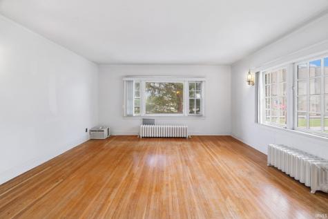 103 E Walnut Street Chalmers IN 47929