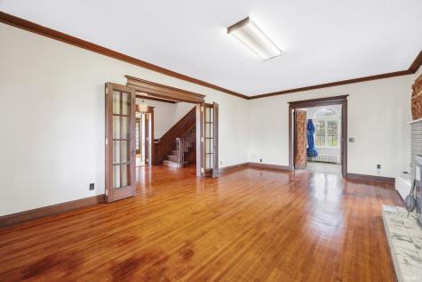 103 E Walnut Street Chalmers IN 47929
