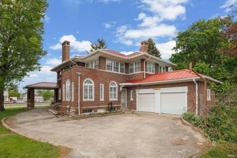 103 E Walnut Street Chalmers IN 47929